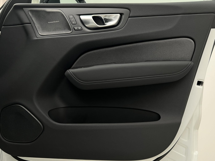 Volvo XC60 B5 AWD BLACK EDITION PLUS AUT