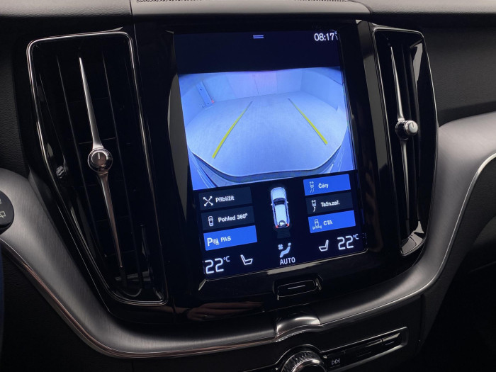 Volvo XC60 B4 AWD DARK PLUS AUT