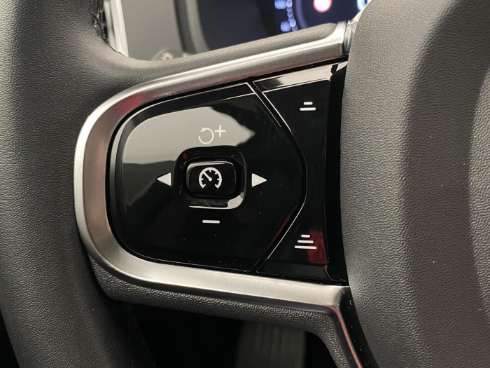 Volvo XC90 B5 AWD DARK PLUS AUT CZ