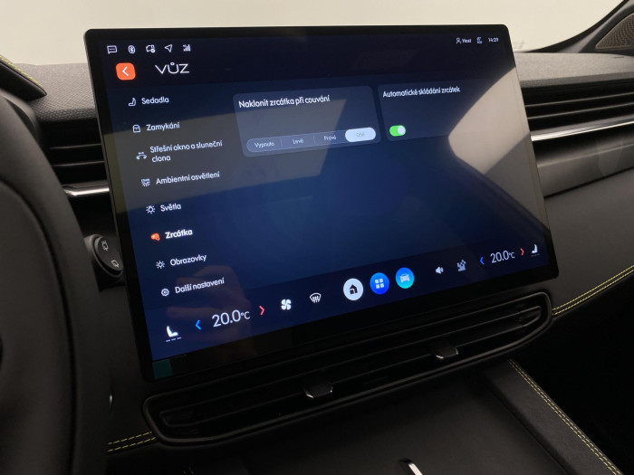 Lynk & Co 01 01 MORE PHEV DEMO