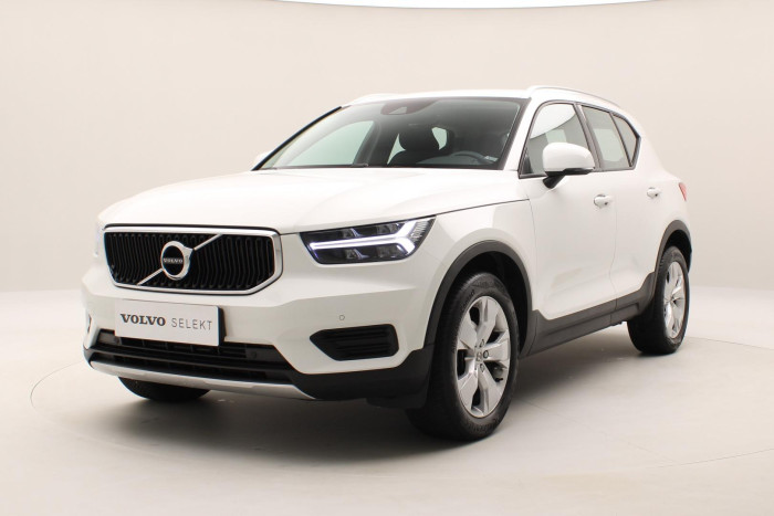 Volvo XC40 T3 MOMENTUM AUT CZ REZERVACE 1.5 Momentum