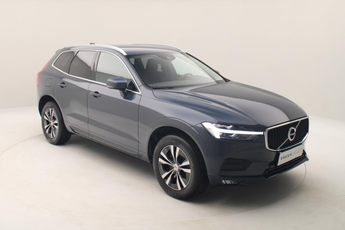 Volvo XC60 B4 AWD MOMENTUM AUT 1.maj 2.0 Momentum