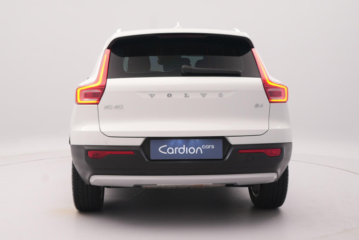 Volvo XC40 B4 MOMENTUM AUT CZ 2.0 Momentum
