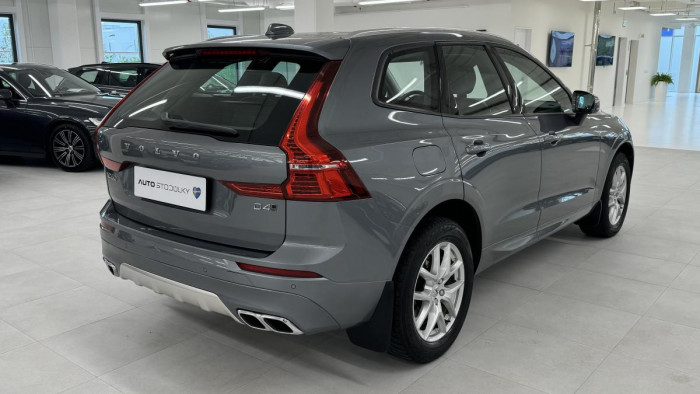 Volvo XC60 D4 AWD MOMENTUM REZERVACE 2.0 d Momentum