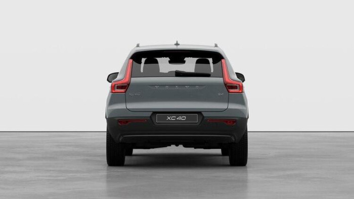 Volvo XC40 B4 DARK ULTRA AUT
