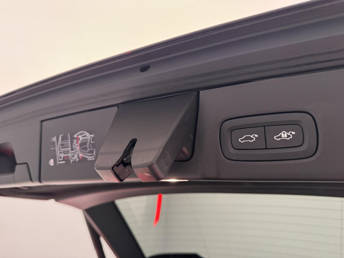 Volvo V90 T6 AWD RECHARGE PLUS
