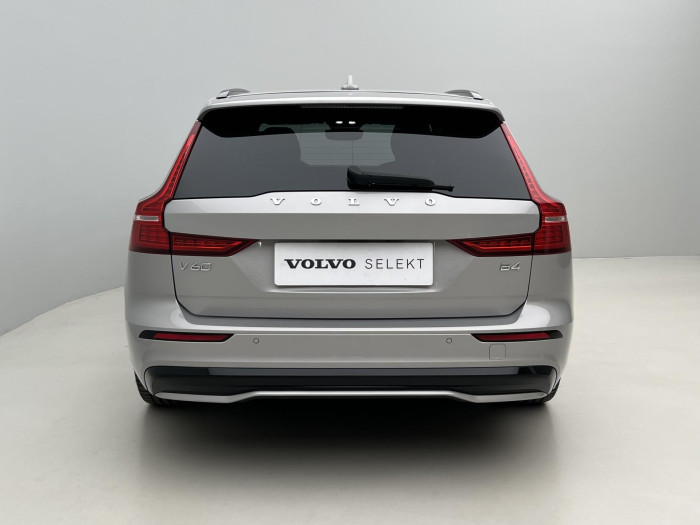 Volvo V60 B4 ULTIMATE DARK AUT 1.maj.