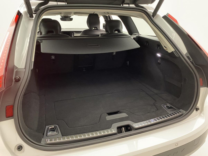 Volvo V90 B4 AWD AUT CROSS COUNTRY PLUS 2.0 Plus