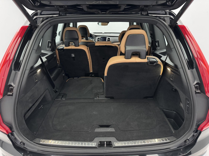 Volvo XC90 D5 AWD INSCRIPTION REZERVACE 2.0 d