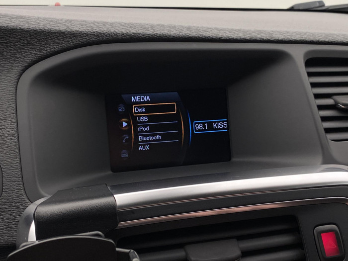 Volvo V60 D5 MOMENTUM 2.4 d Momentum