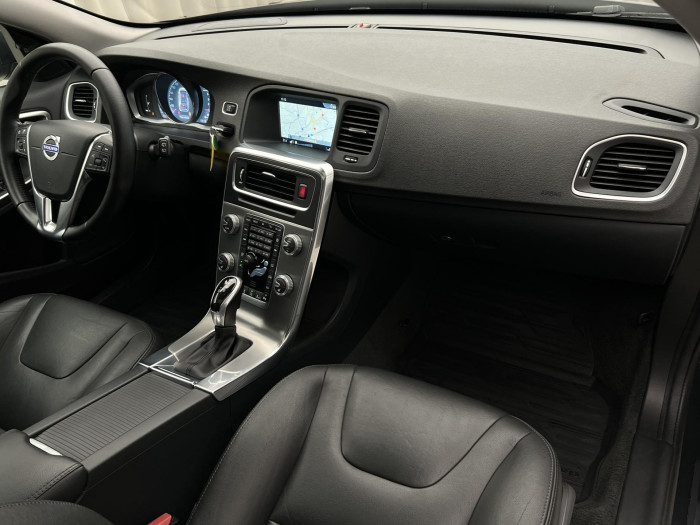 Volvo V60 D4 SUMMUM AUT 2.0 d Summum