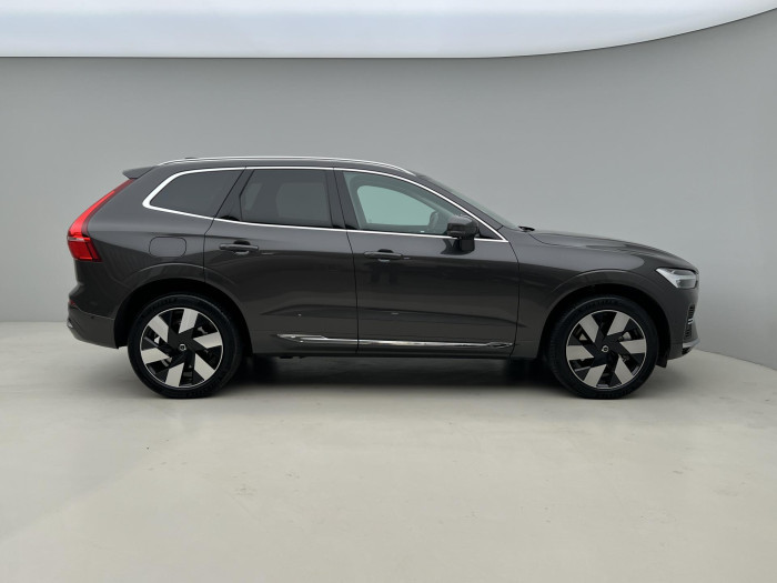 Volvo XC60 T6 AWD RECHARGE ULTRA BRIGHT