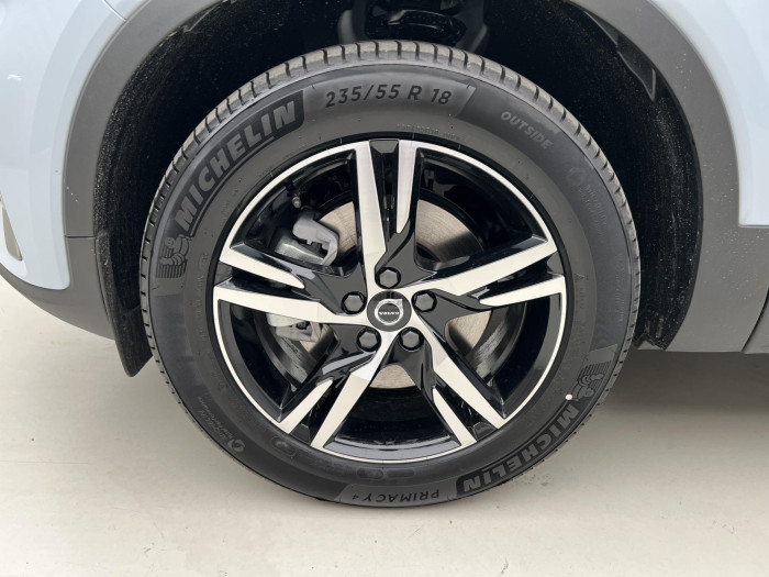 Volvo XC40 B3 DARK PLUS AUT