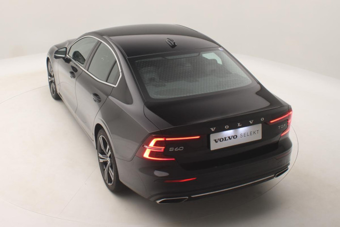 Volvo S60 T5 INSCRIPTION REZERVACE