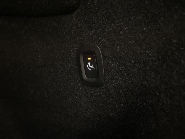 Volvo XC40 T4 MOMENTUM AUT REZERVACE 2.0 Momentum