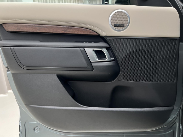 Land Rover Discovery 3.0 TDV6 HSE AWD AUT CZ