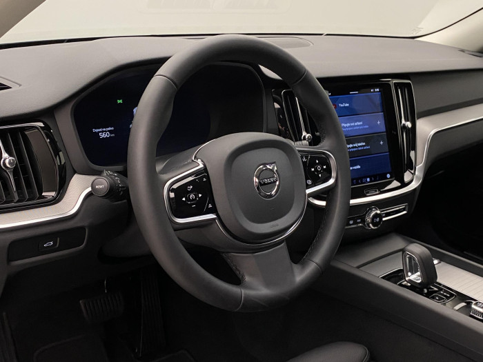 Volvo V60 CC B5 AWD PLUS AUT 1.maj.