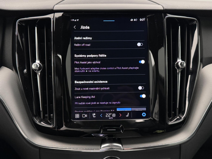 Volvo XC60 B5 AWD BLACK EDITION AUT 2.0 Edition