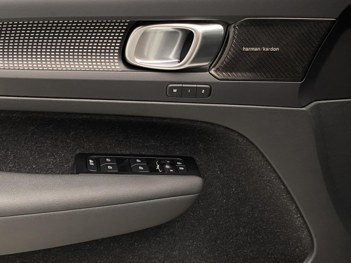 Volvo XC40 TWIN ENGINE ULTIMATE CZ