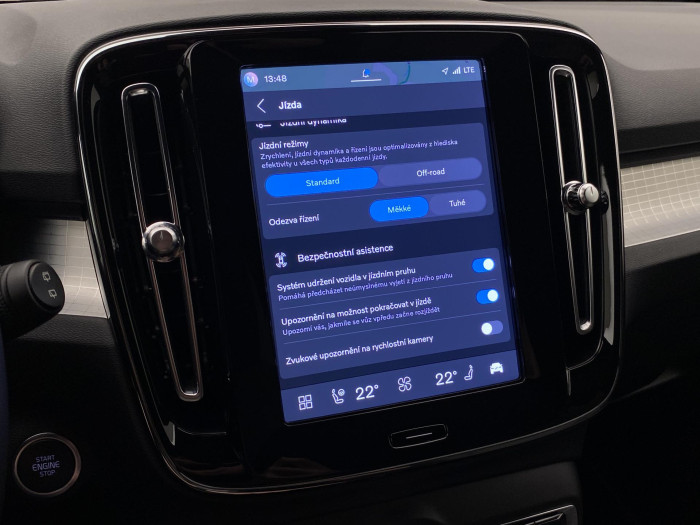 Volvo XC40 B4 CORE AUT CZ 1.maj