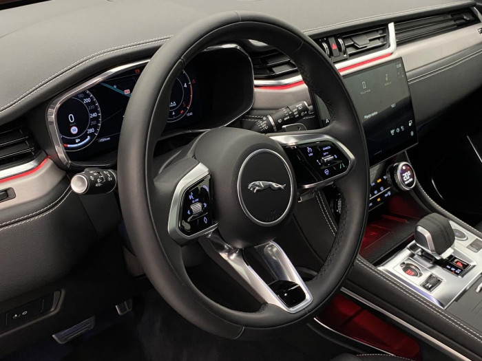 Jaguar F-Pace D300 R-DYNAMIC SE AWD AUT 3.0 d Dynamic SE