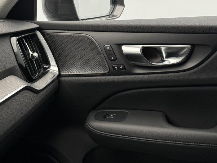 Volvo V60 CC B5 AWD PLUS BRIGHT AUT