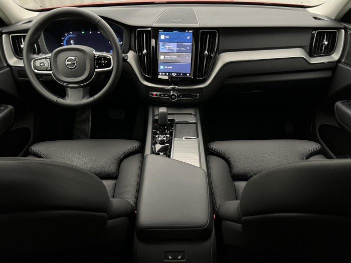 Volvo XC60 T6 AWD RECHARGE PLUS DARK AUT