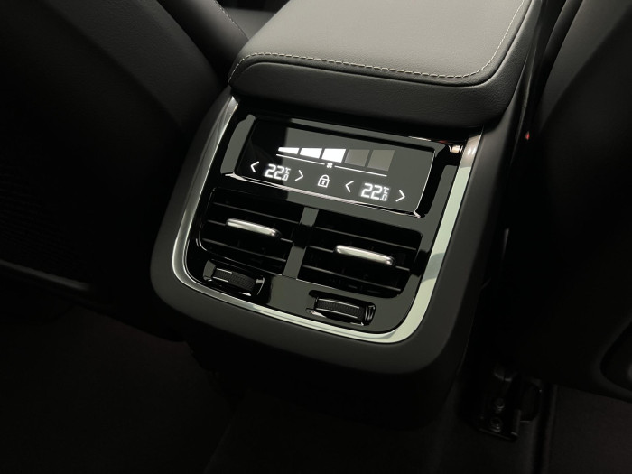 Volvo XC60 B5 AWD ULTRA BLACK EDITION AUT 2.0 Edition