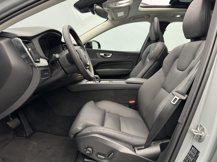 Volvo XC60 T6 AWD RECHARGE AUT CZ 1.maj
