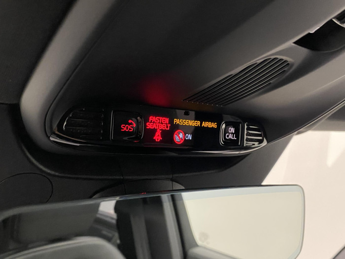 Volvo XC90 B5 AWD R-DESIGN AUT CZ