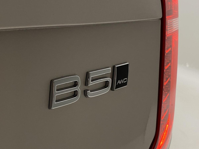 Volvo XC90 B5 AWD AUT BRIGHT PLUS 7míst 2.0 Plus