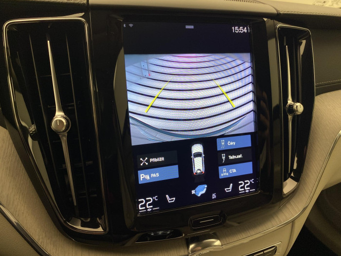 Volvo XC60 B4 AWD DARK PLUS AUT CZ