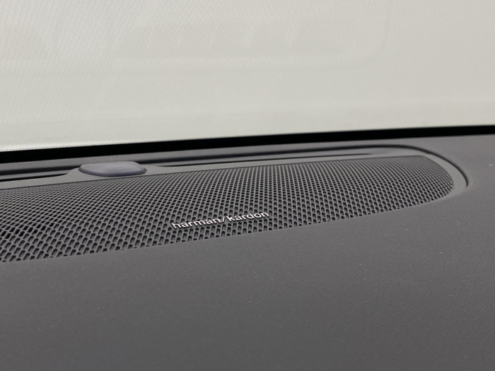 Volvo V60 B4 DARK PLUS AUT REZERVACE