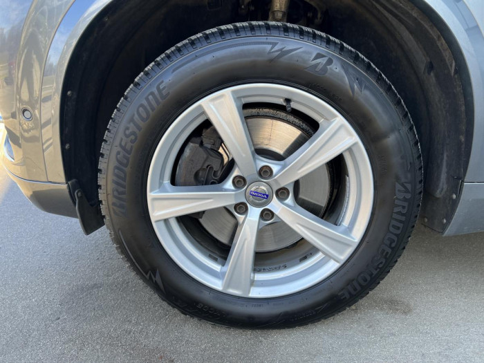 Volvo XC90 D5 AWD INSCRIPTION 7MÍSTNÁ Aut 2.0 d