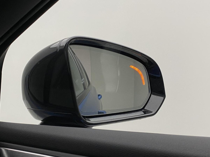 Volvo V60 B6 AWD R-DESIGN AUT REZERVACE