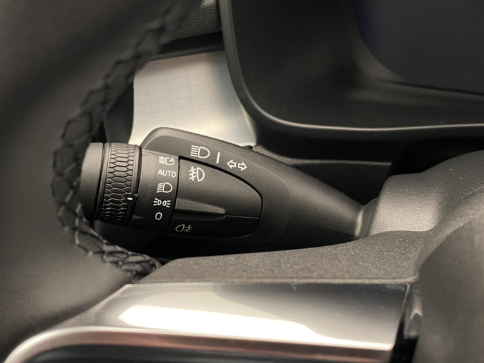 Volvo XC40 B4 AUT PLUS BLACK EDITION