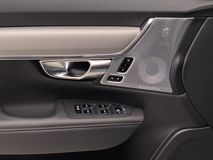 Volvo V90 T6 AWD PLUG-IN BRIGHT PLUS