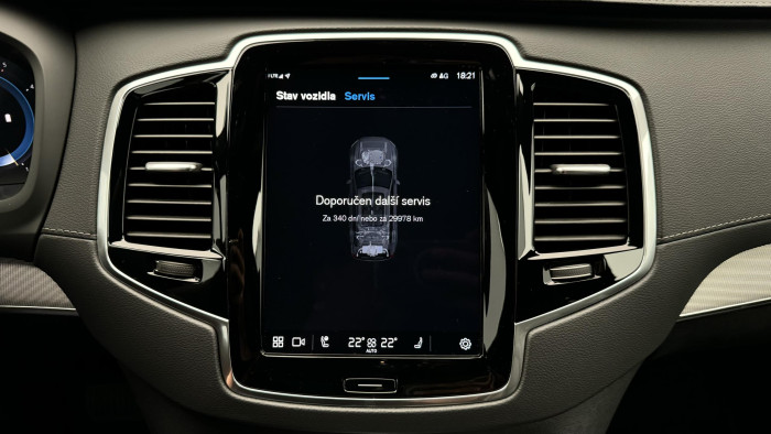Volvo XC90 B5 AWD ULTIMATE REZERVACE