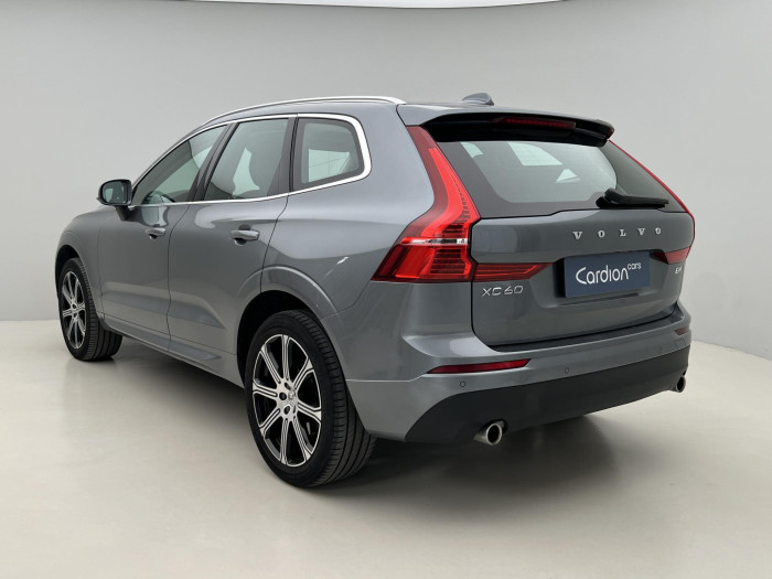 Volvo XC60 B4 AWD MOMENTUM AUT CZ 2.0 Momentum