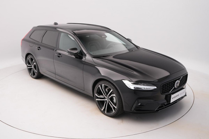 Volvo V90 B5 ULTIMATE DARK AUT 1.maj