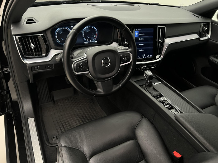 Volvo V60 D4 MOMENTUM AUT 1.maj. 2.0 d Momentum