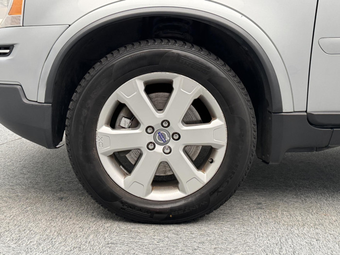 Volvo XC90 D5 AWD SUMMUM AUT 7 míst CZ 2.4 d Summum