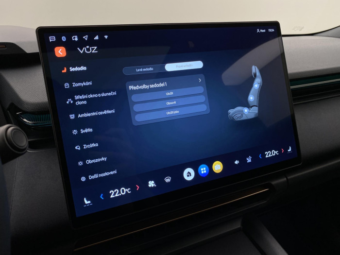 Lynk & Co 08 MORE PHEV