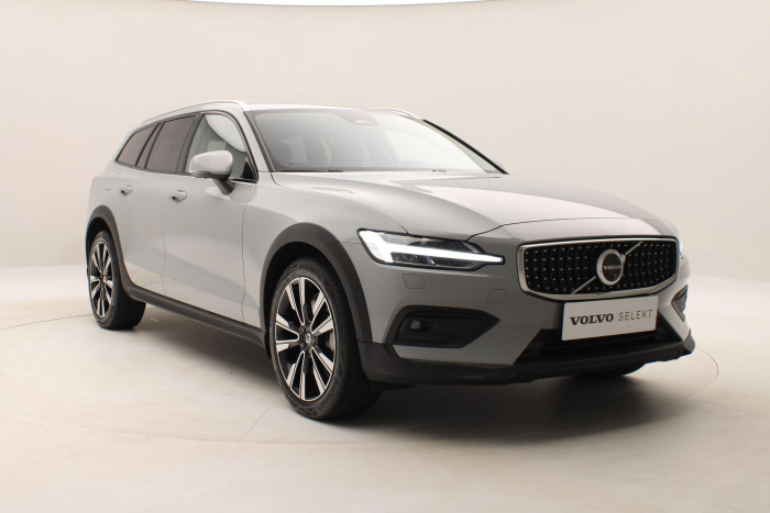 Volvo V60 CC B5 AWD PLUS AUT 1.maj