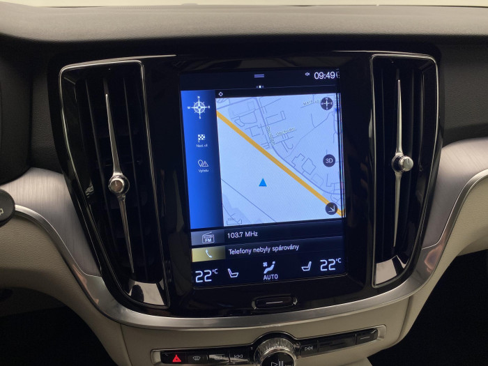 Volvo V60 CC D4 AWD MOMENTUM AUT CZ 2.0 d CC CC Momentum