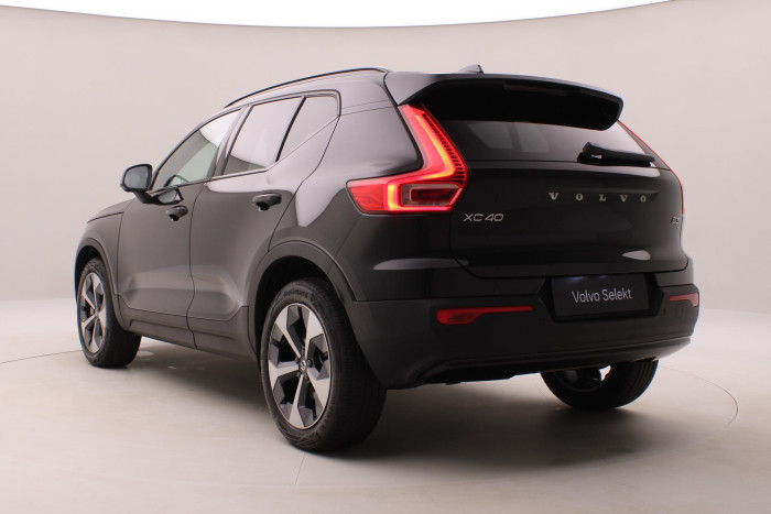 Volvo XC40 B3 DARK PLUS AUT CZ