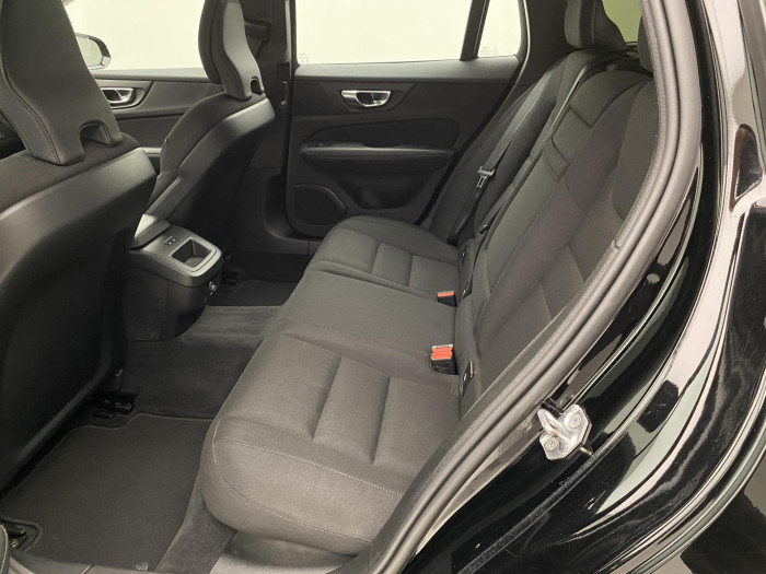 Volvo V60 CC D4 AWD MOMENTUM AUT 2.0 d CC CC Momentum