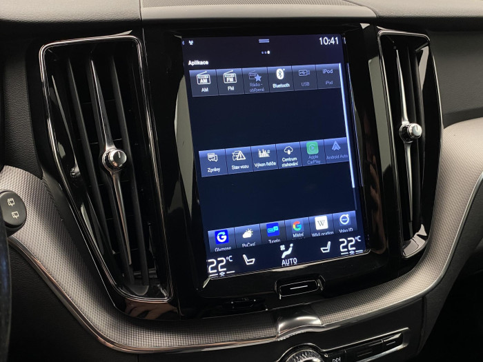 Volvo XC60 D4 AWD R-DESIGN AUT CZ 2.0 d