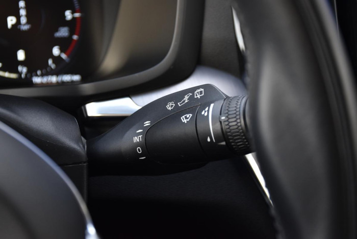 Volvo V60 B4 MOMENTUM REZERVACE 2.0 Momentum