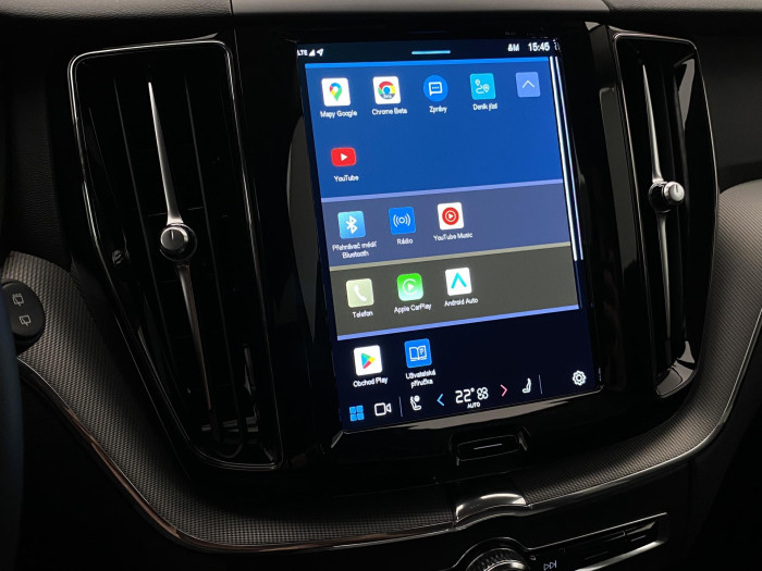 Volvo XC60 B4 AWD PLUS DARK AUT CZ